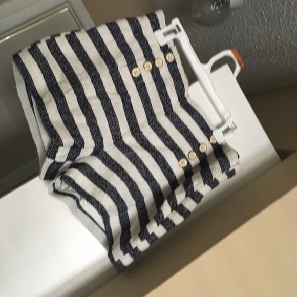 Shorts - Picture 1 of 1